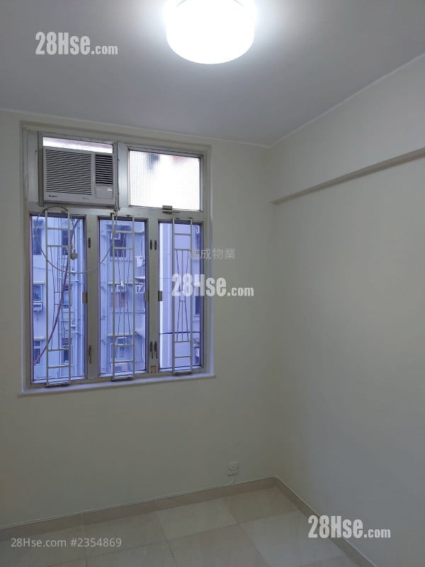 鸿辉大厦 售盘 2 房 , 1 浴室 335 平方尺