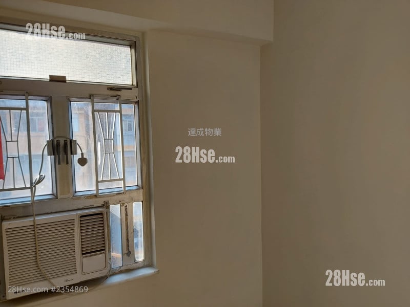 鸿辉大厦 售盘 2 房 , 1 浴室 335 平方尺