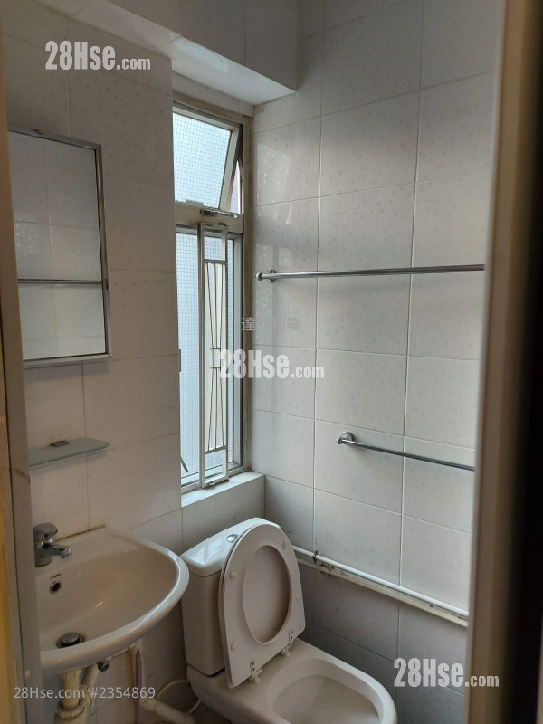 鸿辉大厦 售盘 2 房 , 1 浴室 335 平方尺