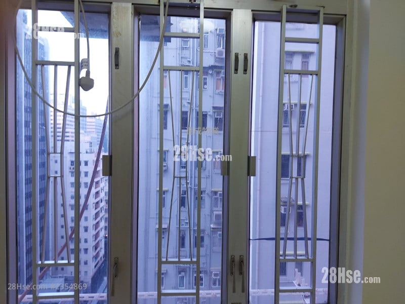 鸿辉大厦 售盘 2 房 , 1 浴室 335 平方尺