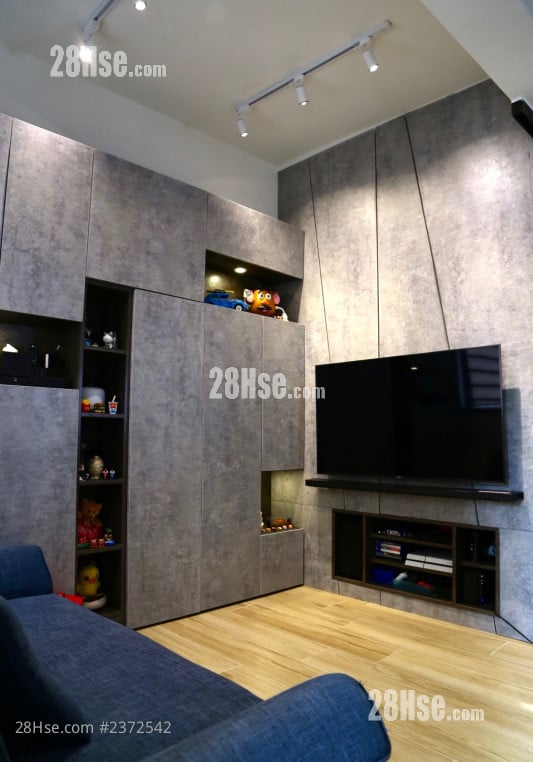 Sung Fu Building Sell 1 bedrooms , 1 bathrooms 254 ft²
