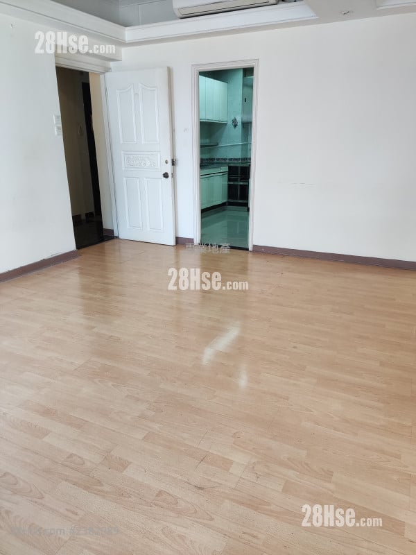 自由大廈 租盤 3 房 , 2 浴室 874 平方呎