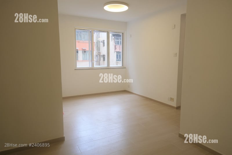 Hoi Kwong Court Sell 1 Bedroom , 1 Bathroom 469 ft²