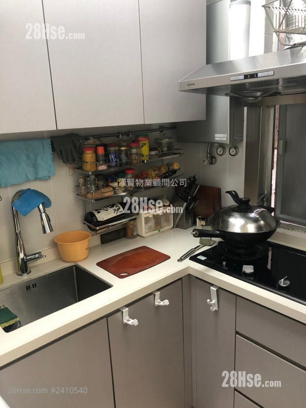 Smithfield Court Rental 2 Bedrooms , 1 Bathroom 330 ft²