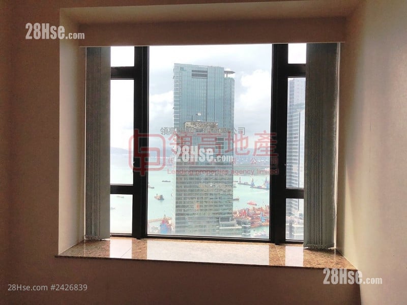 The Arch Sell 3 Bedrooms , 2 Bathrooms 970 ft²