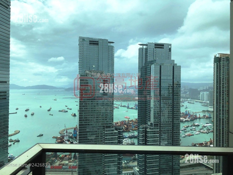 The Arch Sell 3 Bedrooms , 2 Bathrooms 970 ft²