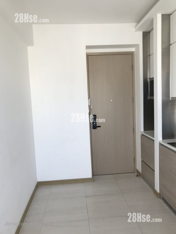 High Place Sell Studio , 1 Bathroom 182 ft²