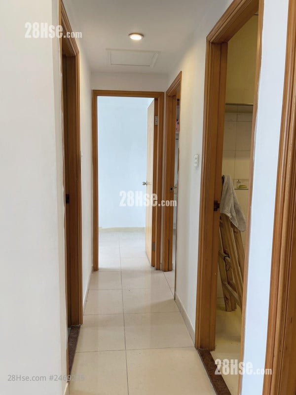 Chester Court Rental 3 Bedrooms , 1 Bathroom 488 ft²