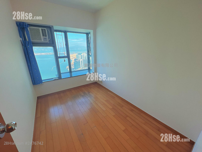 Seaview Crescent 2476742 Rental Property Detail Page