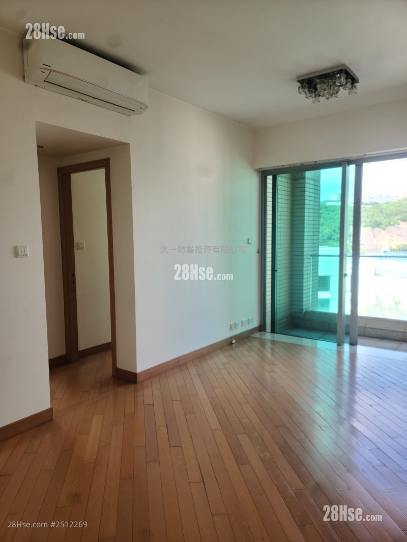 Manhattan Hill Rental 2 Bedrooms , 1 Bathroom 558 ft²