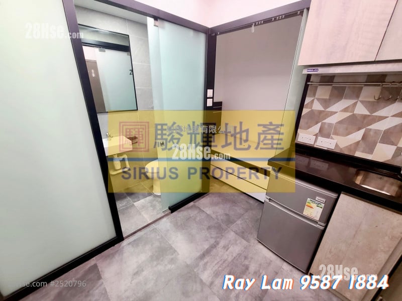 Lai Shing Building Sell 4 bedrooms , 4 bathrooms 546 ft²