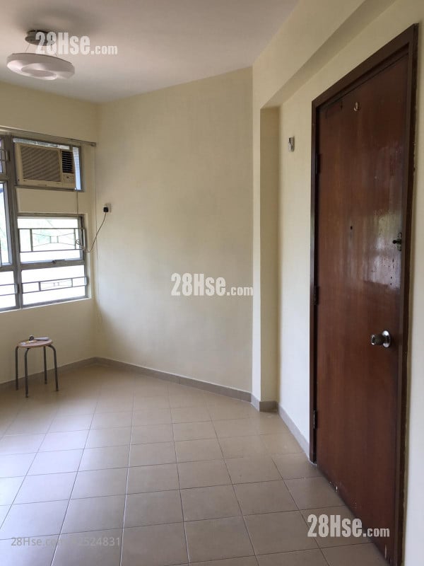 Eightland Gardens Sell 2 Bedrooms , 1 Bathroom 437 ft²