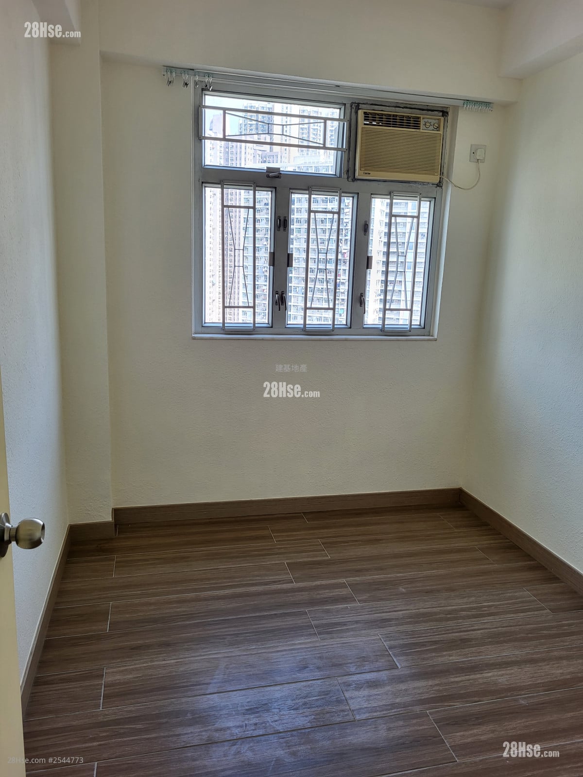 Tsuen Wan Garden Rental 3 Bedrooms , 1 Bathroom 548 ft²