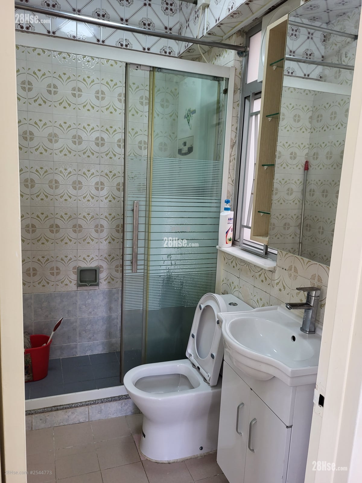 Tsuen Wan Garden Rental 3 Bedrooms , 1 Bathroom 548 ft²