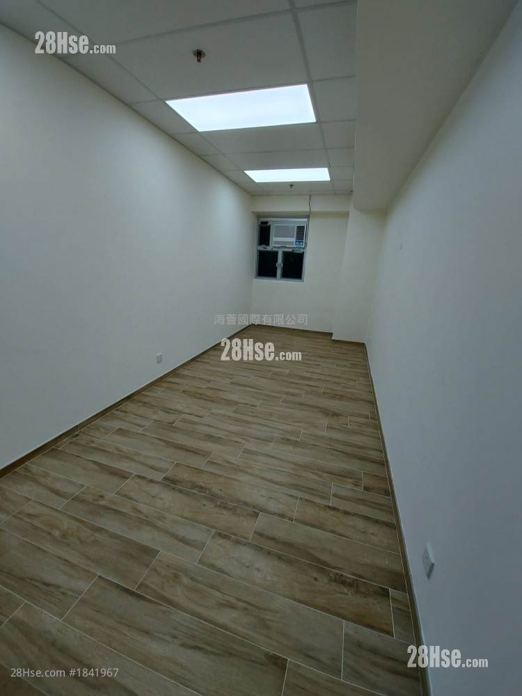 Roxy Industrial Centre Rental