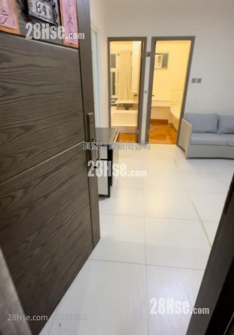 Yee Fung Court Sell 2 bedrooms , 1 bathrooms 344 ft²