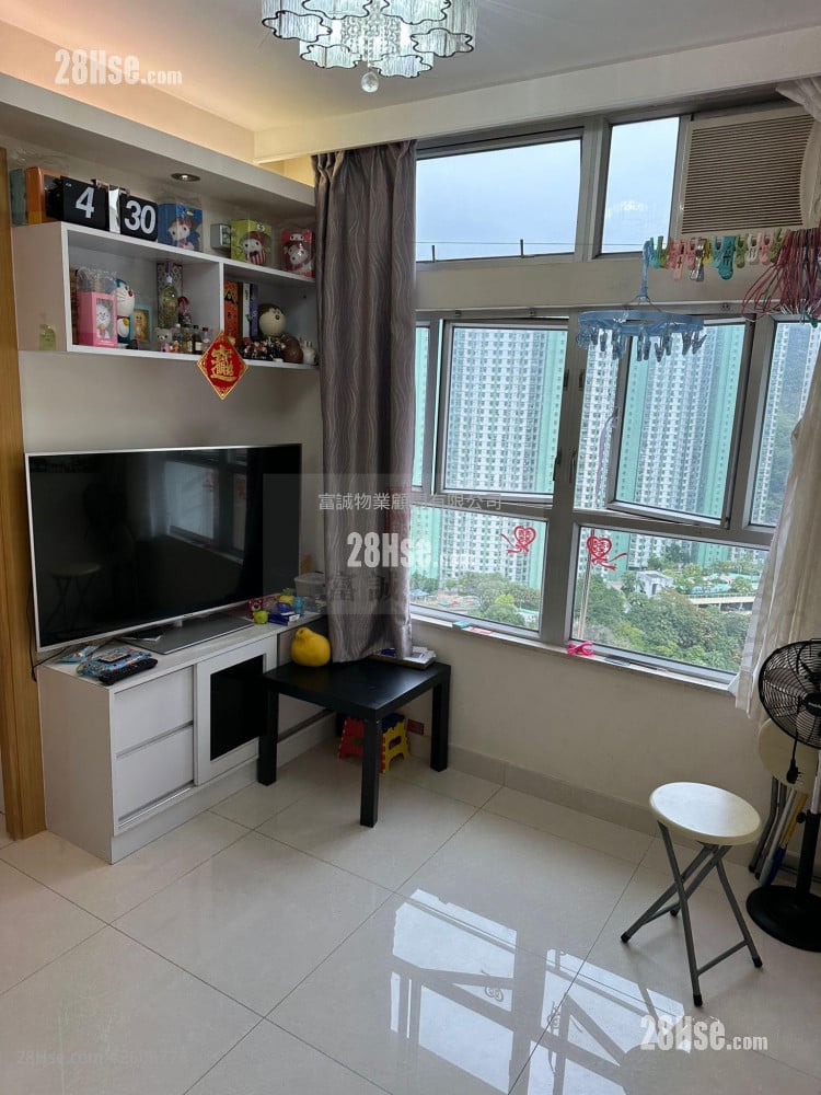 油翠苑 售盘 2 房 , 1 浴室 400 平方尺