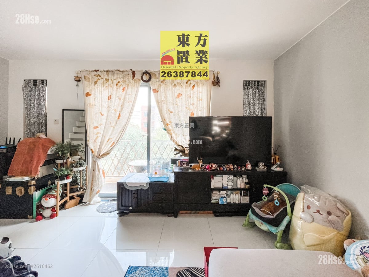 Village Sell 4 Bedrooms , 4 Bathrooms 1,300 ft²