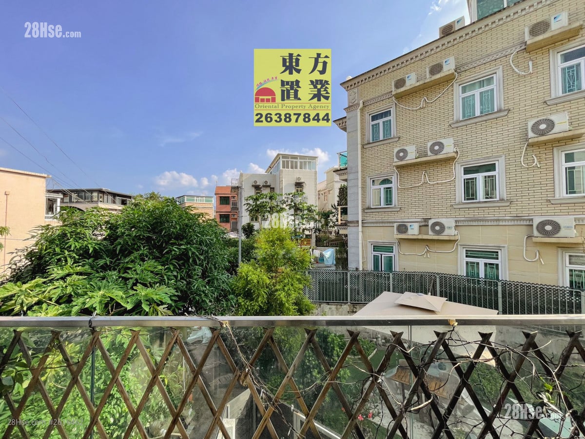 Village Sell 4 Bedrooms , 4 Bathrooms 1,300 ft²