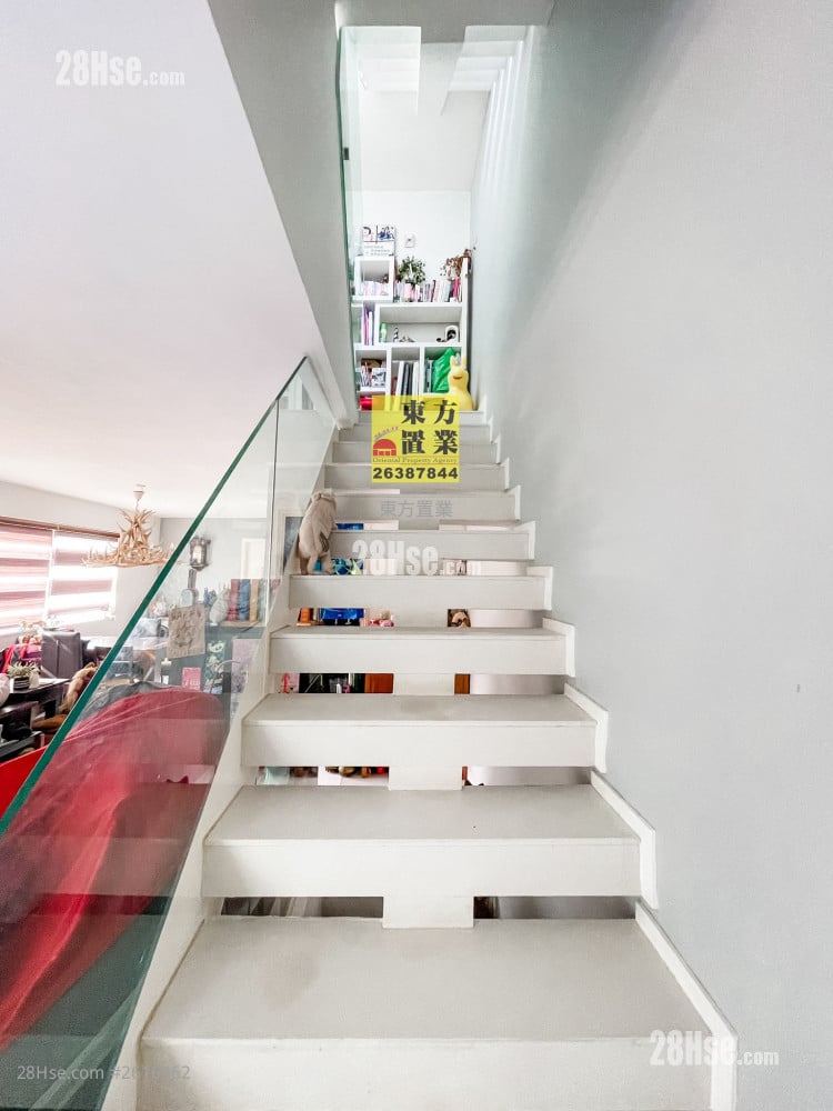 Village Sell 4 Bedrooms , 4 Bathrooms 1,300 ft²