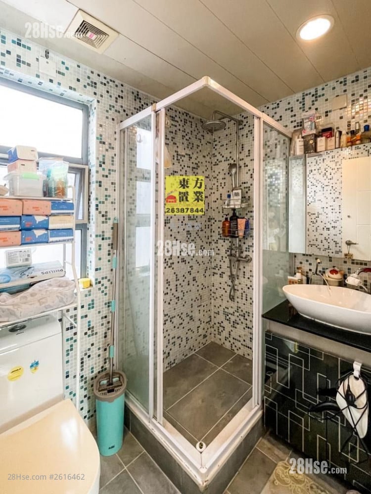 Village Sell 4 Bedrooms , 4 Bathrooms 1,300 ft²