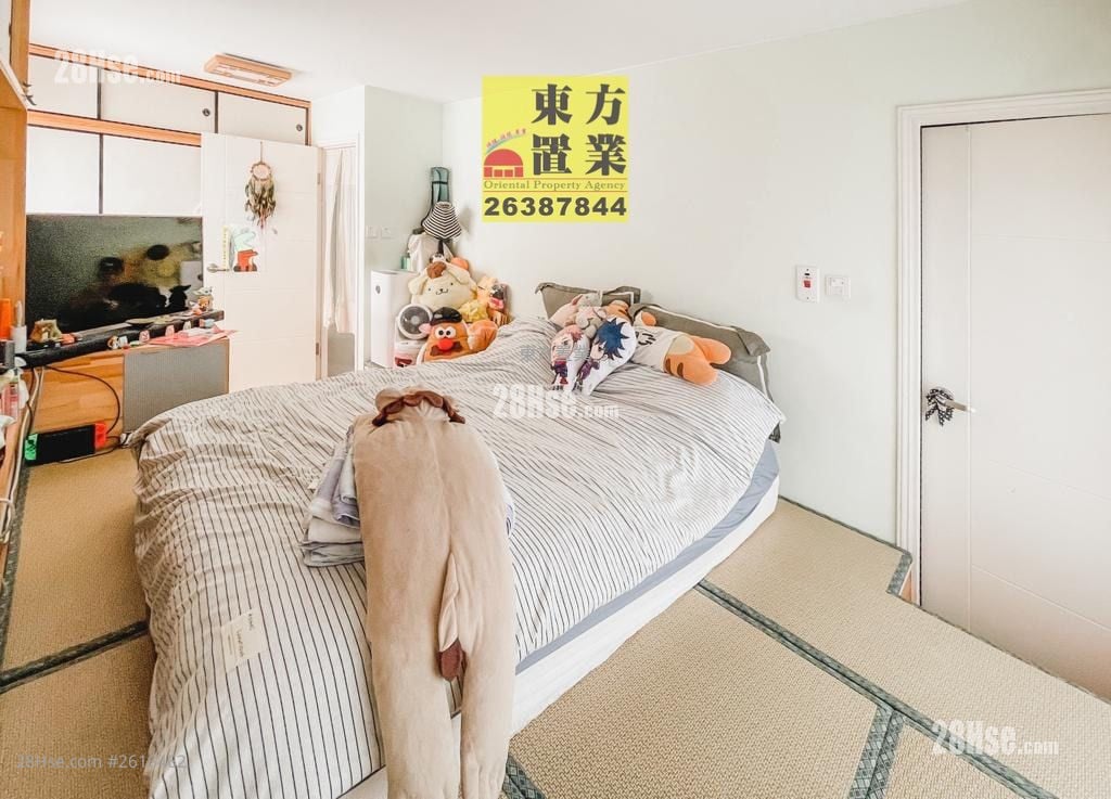 Village Sell 4 Bedrooms , 4 Bathrooms 1,300 ft²