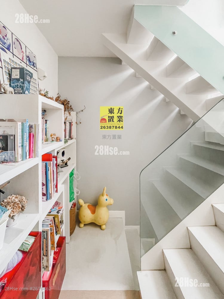 Village Sell 4 Bedrooms , 4 Bathrooms 1,300 ft²