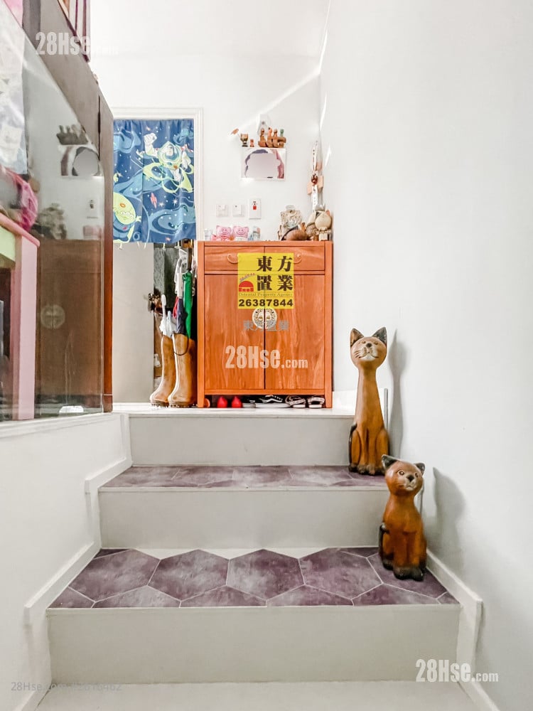 Village Sell 4 Bedrooms , 4 Bathrooms 1,300 ft²