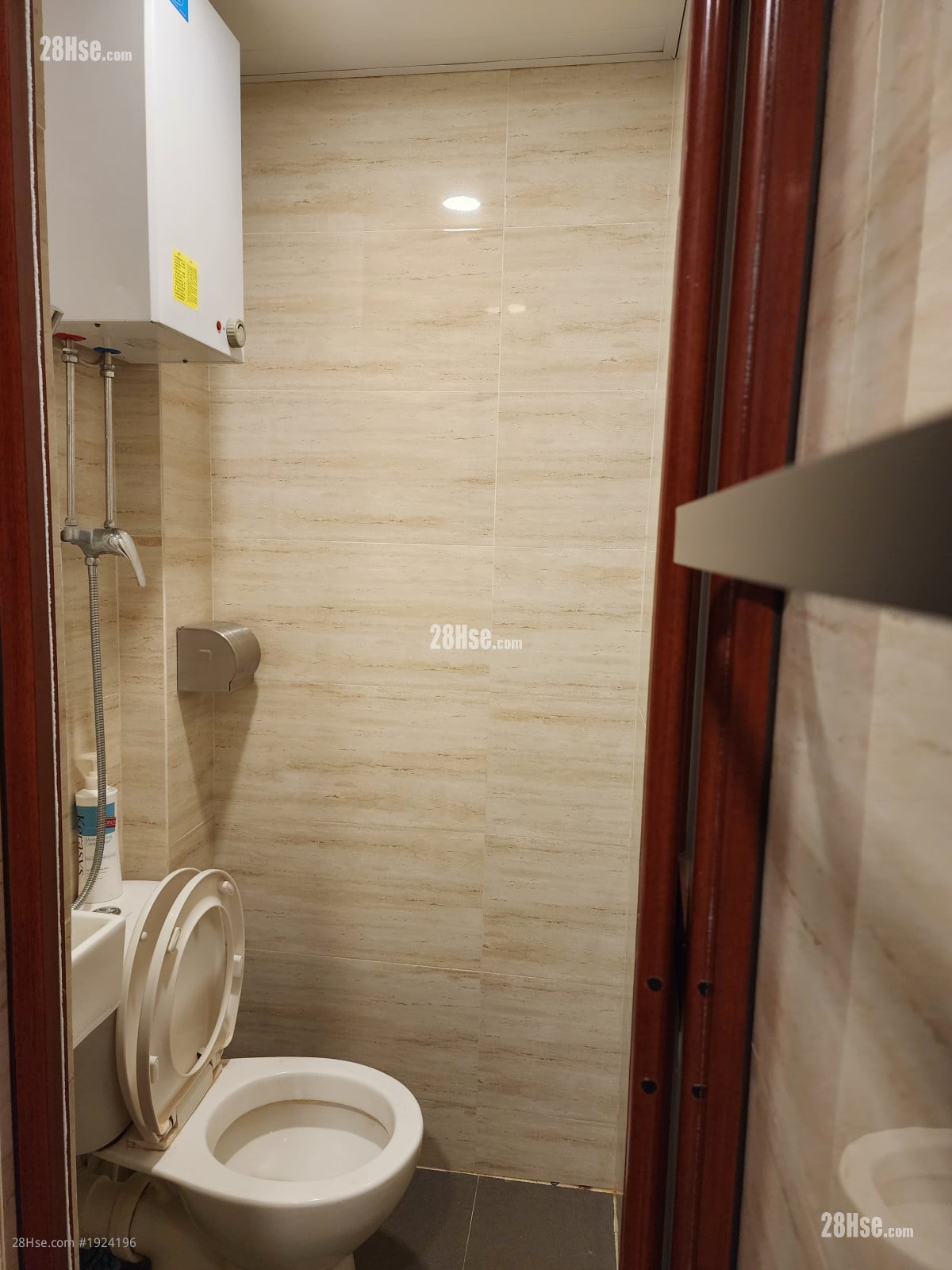 川龍村 租盤 2 房 , 1 浴室