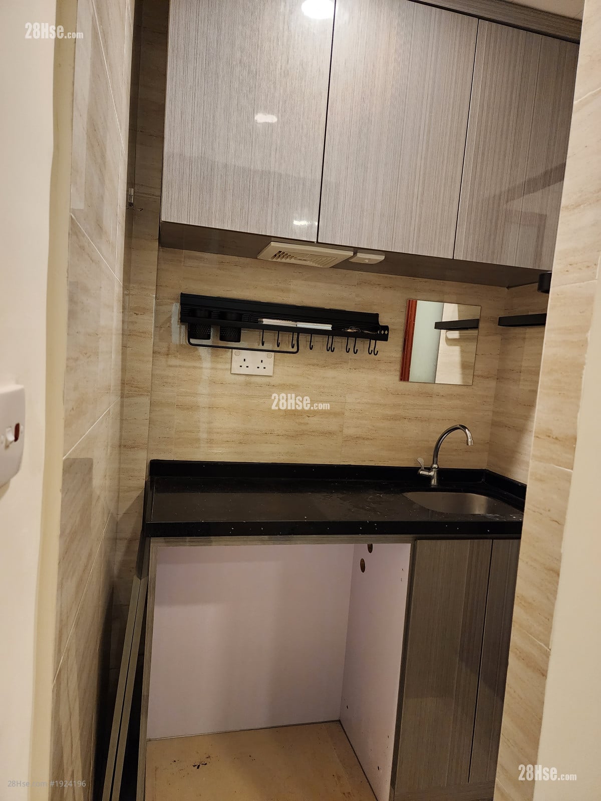 川龍村 租盤 2 房 , 1 浴室