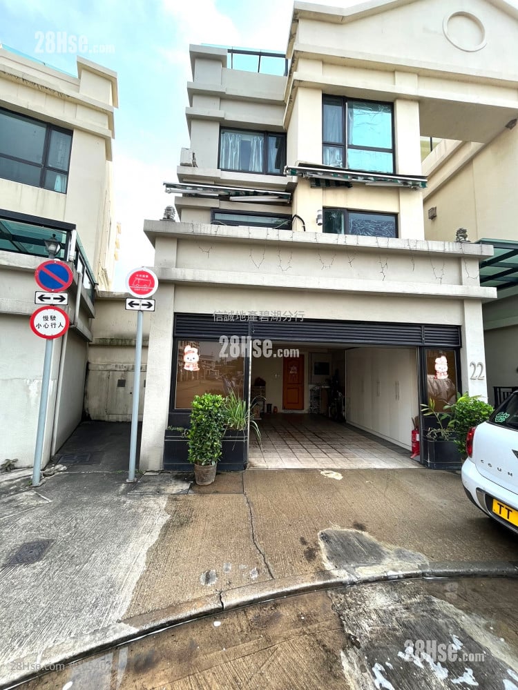 Greenery Gardens Sell 1,659 ft²
