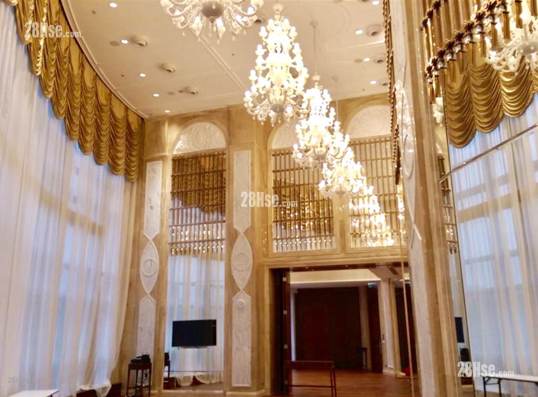 致蓝天 租盘 5+ 房 , 4 浴室 1,120 平方尺