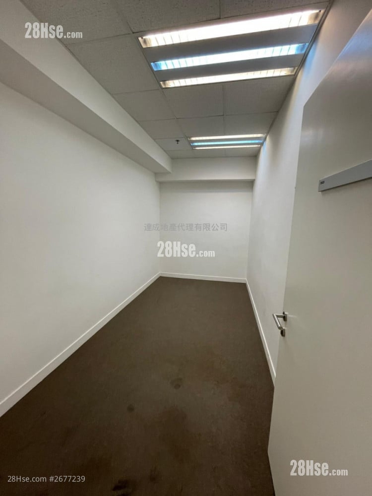 Tak Wing Industrial Building #2677239 Rental Property Detail Page