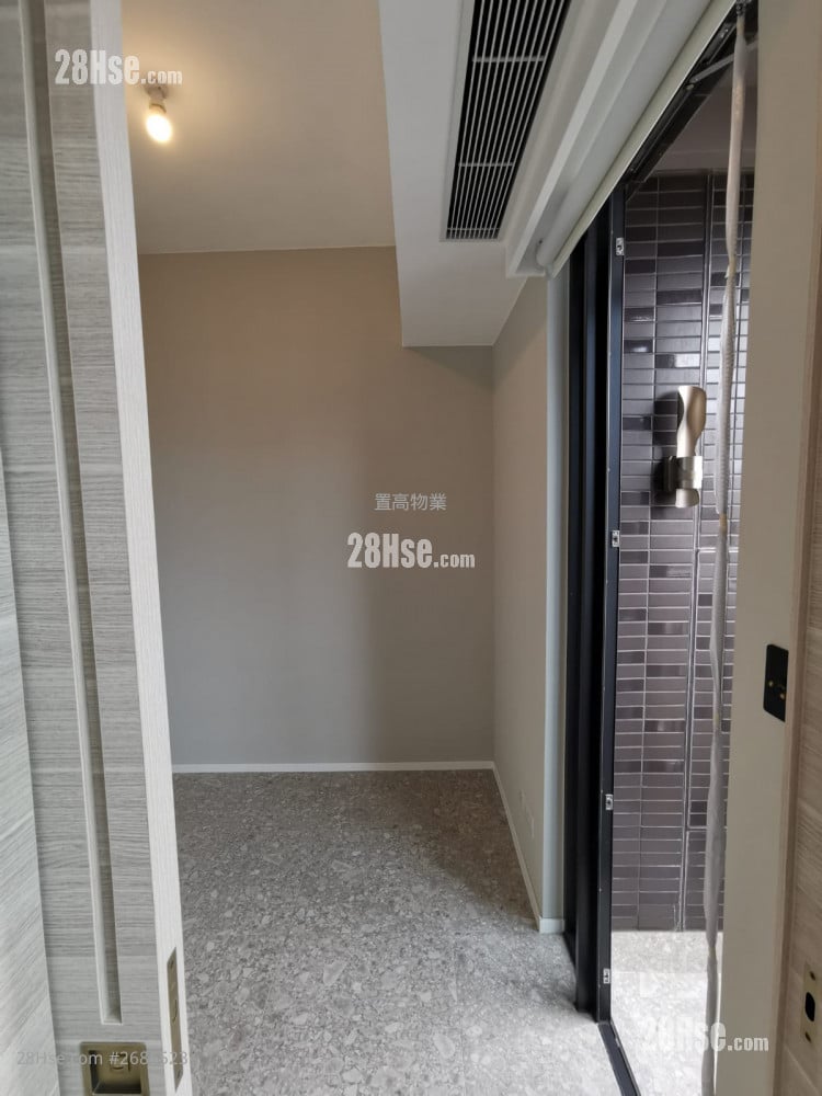 Artisan Garden Sell 1 Bedroom , 1 Bathroom 300 ft²