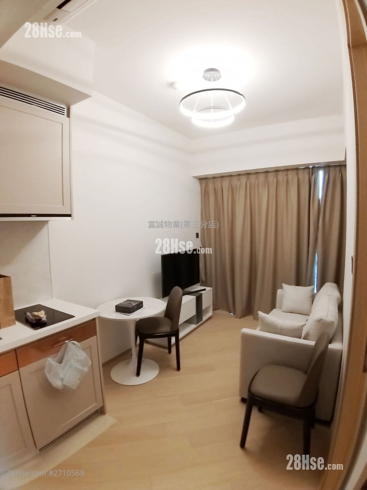 One East Coast Sell 374 ft²