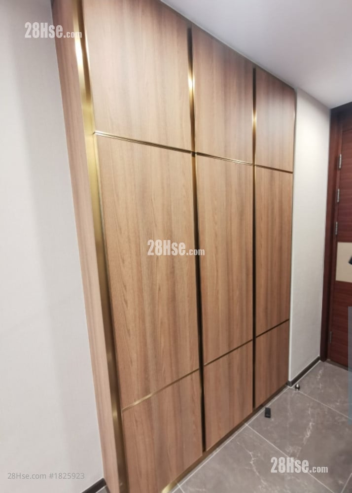 睿峰 租盘 开放式间隔 , 1 浴室 244 平方尺