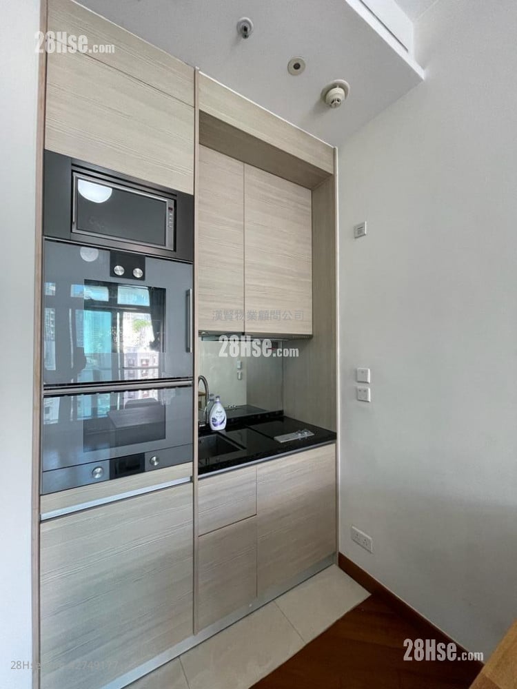 The Avenue Rental 1 Bedroom , 1 Bathroom 450 ft²