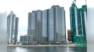 One Victoria Building: One Victoria 維港1號由中國海外發展，位於承豐道21號，共建有三幢建築，包括兩幢32層高的高座大廈及一幢6層高低座住宅大廈，提供1,059伙，間隔為1房至3房。