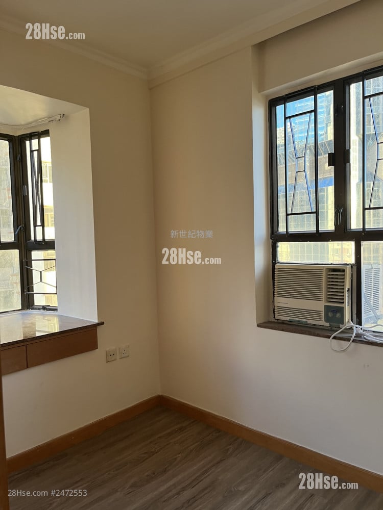 Victoria Centre Sell 3 Bedrooms , 1 Bathroom 534 ft²