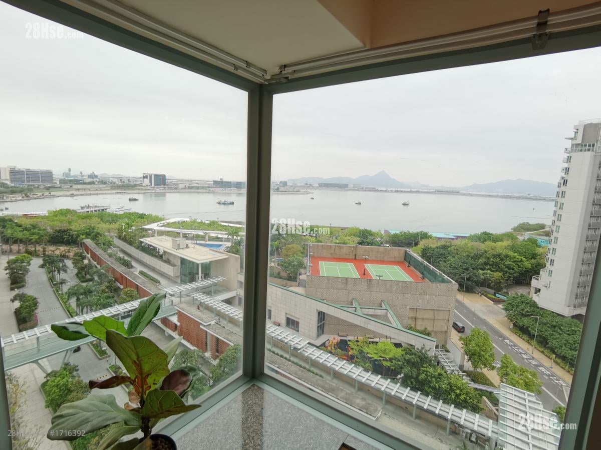 Seaview Crescent Rental 2 Bedrooms , 1 Bathroom 568 ft²
