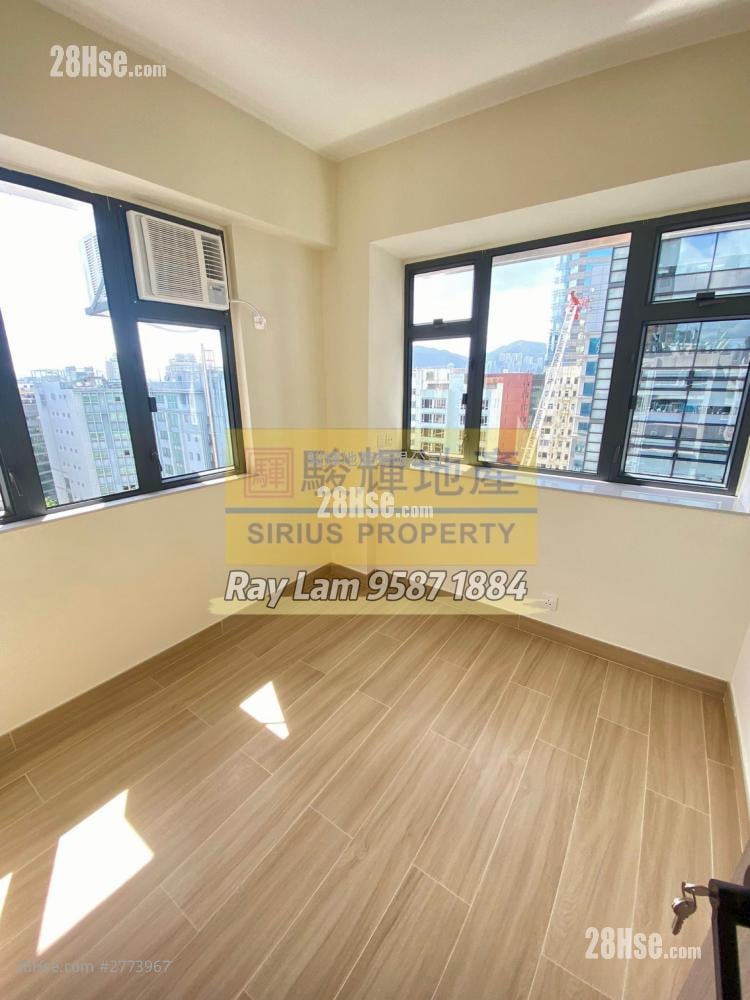 Hang Lung Bank Tsimshatsui Branch Building Rental 2 Bedrooms , 1 Bathroom 414 ft² Hang Lung Bank Tsimshatsui Branch Building Rental 2 Bedrooms , 1 Bathroom 414 ft²