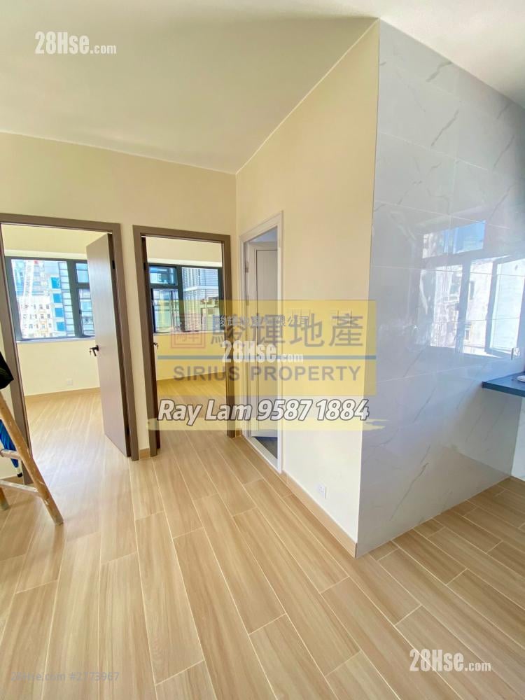 Hang Lung Bank Tsimshatsui Branch Building Rental 2 Bedrooms , 1 Bathroom 414 ft² Hang Lung Bank Tsimshatsui Branch Building Rental 2 Bedrooms , 1 Bathroom 414 ft²