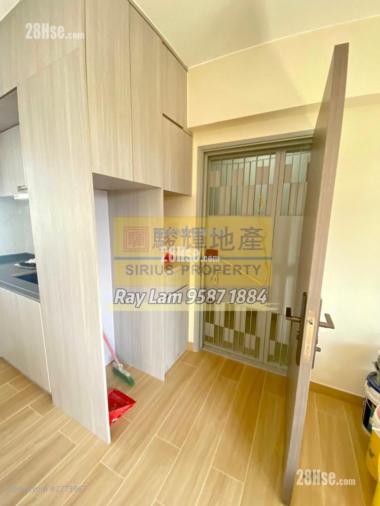 Hang Lung Bank Tsimshatsui Branch Building Rental 2 Bedrooms , 1 Bathroom 414 ft² Hang Lung Bank Tsimshatsui Branch Building Rental 2 Bedrooms , 1 Bathroom 414 ft²