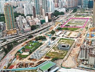 Sino Land wins Kai Tak land 		Site hits a ten-year low of HK$5,392 per sq ft 