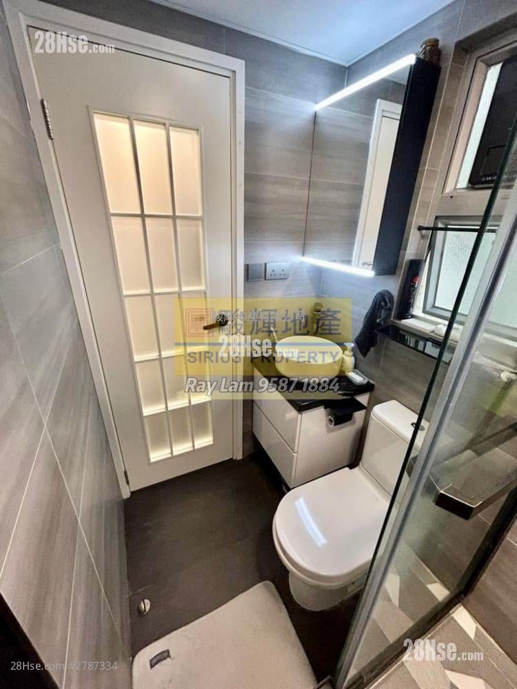 Paradise Square Sell 2 Bedrooms , 1 Bathroom 368 ft²