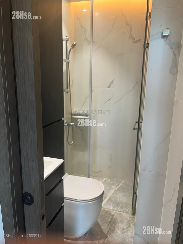 The Royale Rental Studio , 1 Bathroom 215 ft²