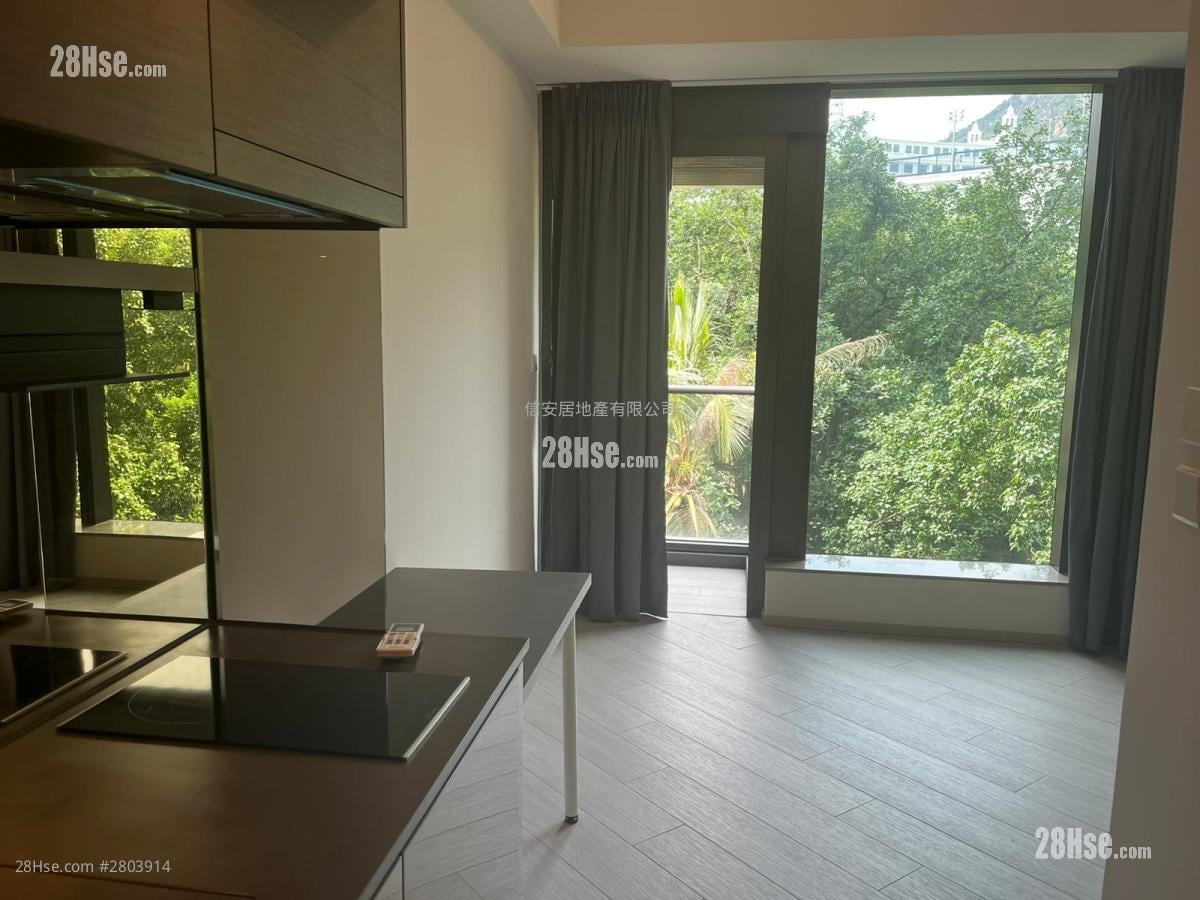 The Royale Rental Studio , 1 Bathroom 215 ft²