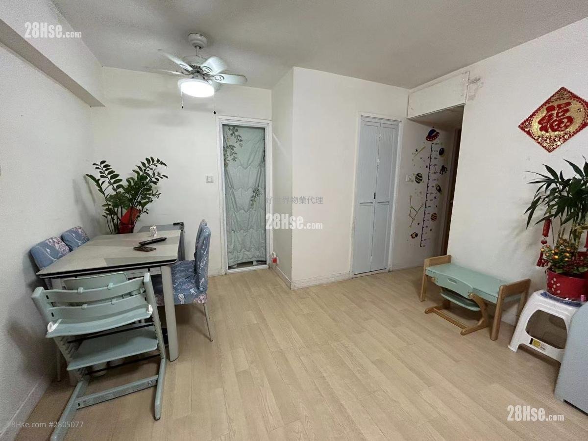 King Tsui Court Sell 2 bedrooms , 1 bathrooms 443 ft²