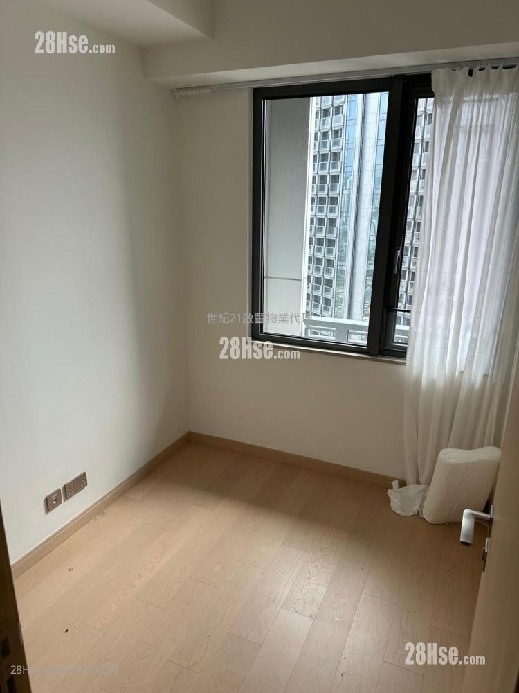 K. Summit Rental 3 Bedrooms , 2 Bathrooms 762 ft²