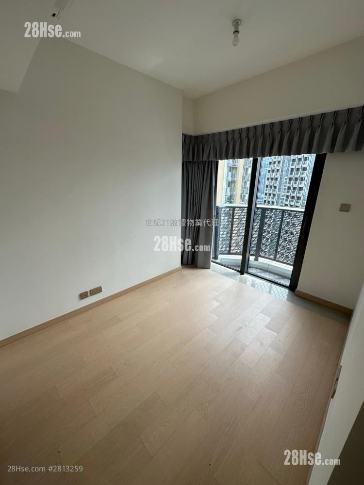 K. Summit Rental 3 Bedrooms , 2 Bathrooms 762 ft²